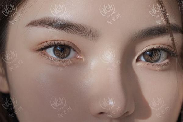 婚前30天紧急预案：明星化妆师不会说的‘上镜轮廓术