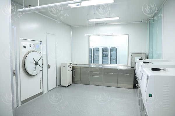 石家庄冀城口腔医院种牙好不好？技术好且收费透明呀