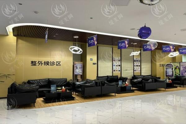 阜阳微悦医疗美容医院手臂吸脂价格表一览！负压手臂吸脂3800元起，术后手臂纤细～